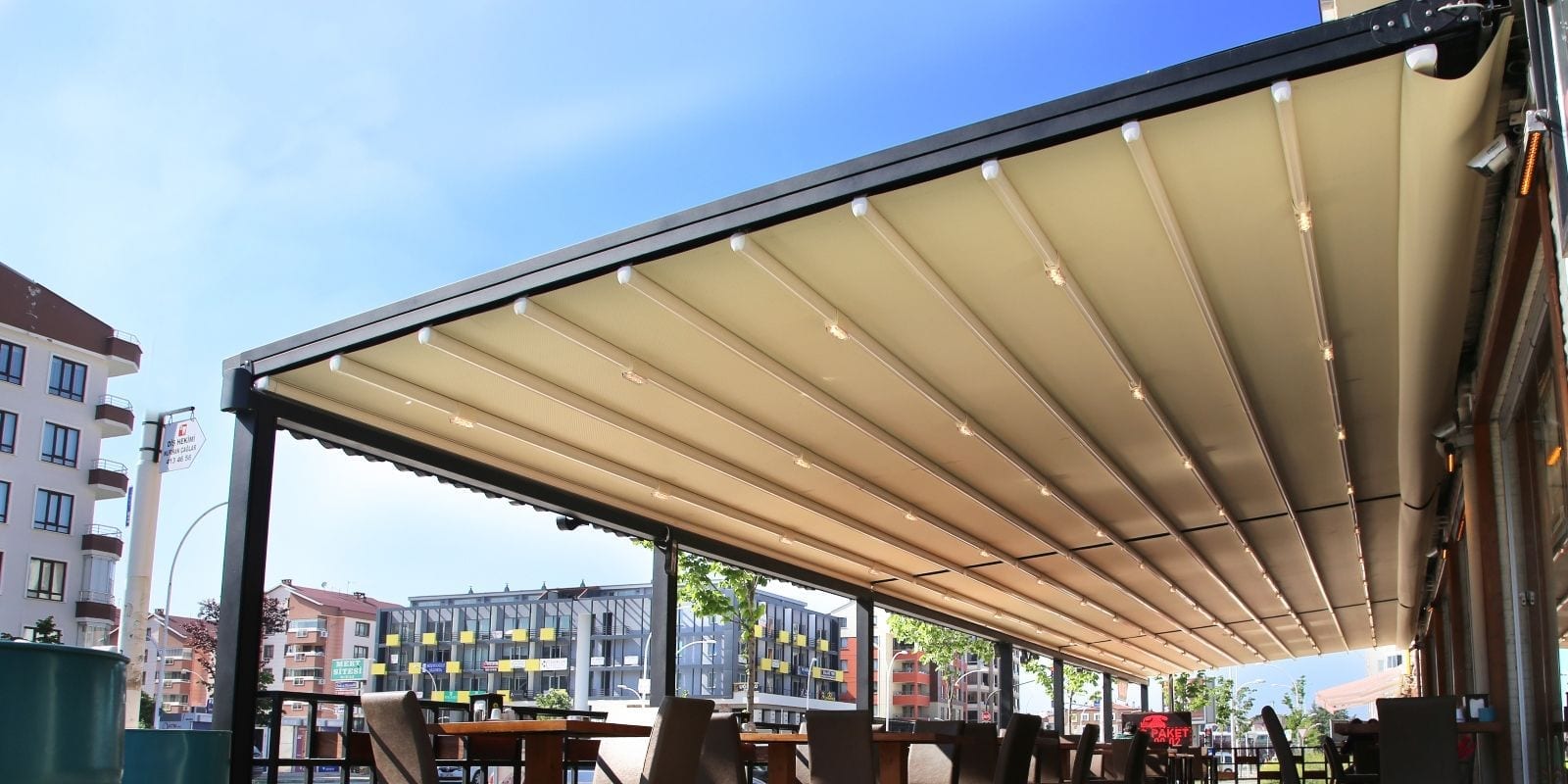 Retractable Cafe Canopy