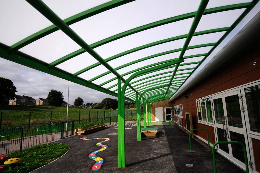 Green Curved Roof Cantilever Canopy