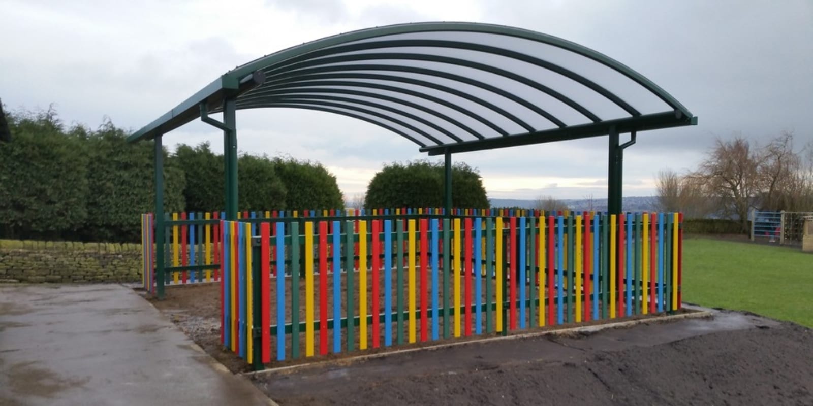 Hawksworth School Curved Roof Shelter