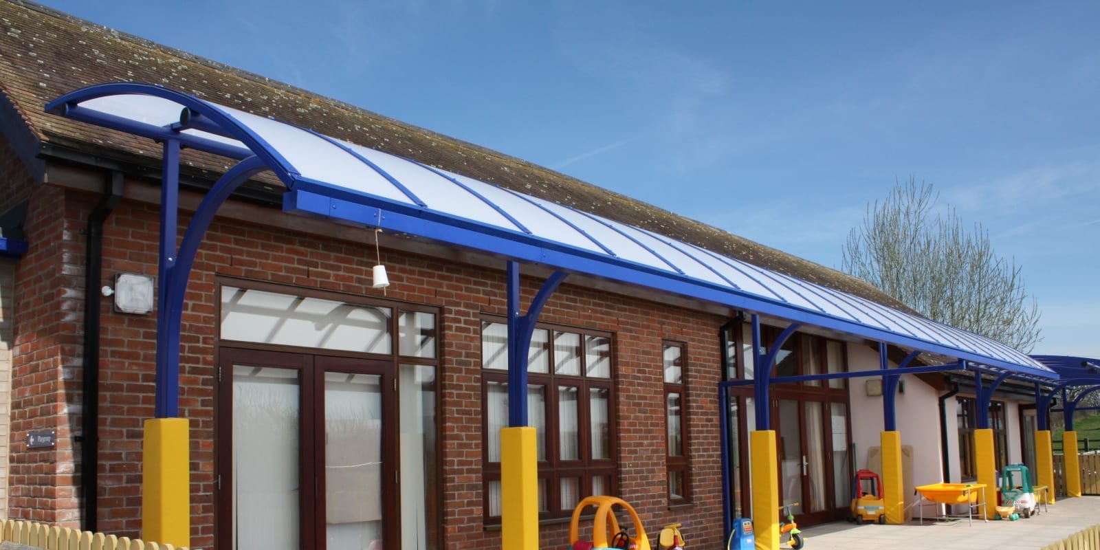 Corvedale Primary School Cantilever Shelter