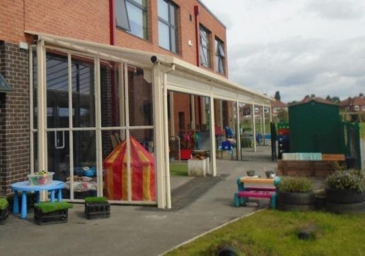 Carr Infants School Enclosed Shelter