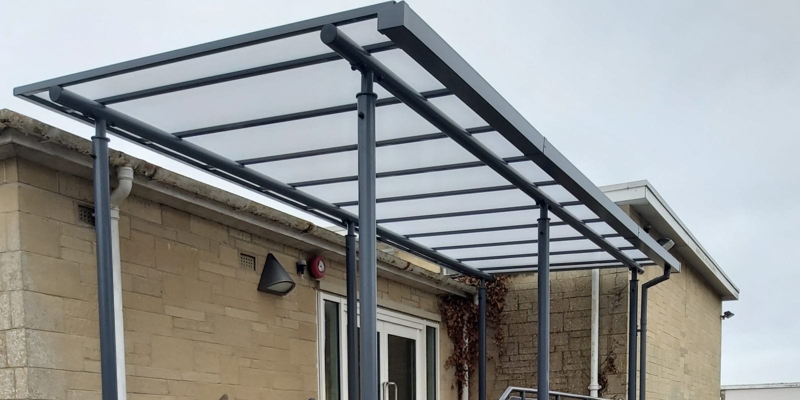 Cirencester Primary School Straight Roof Shelter