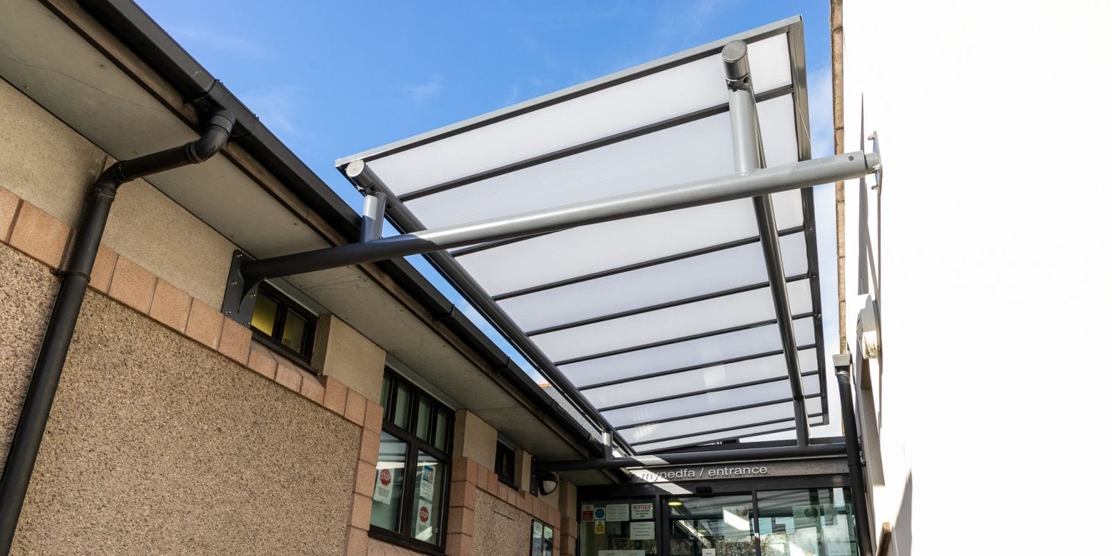 Plas Meddyg Surgery Entrance Canopy