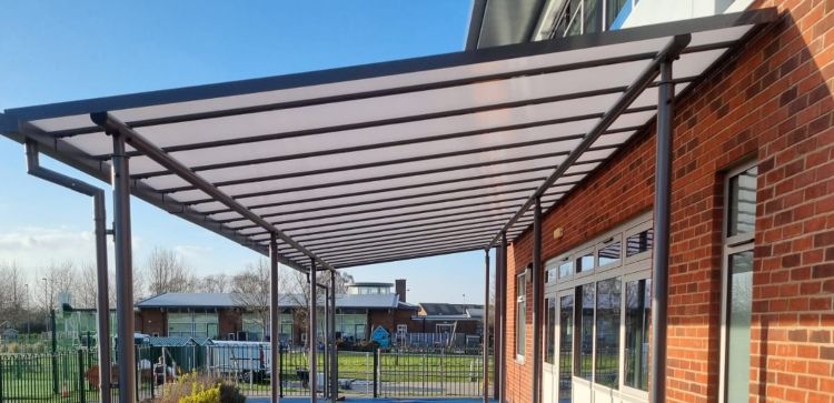 Riverside special school play shelter - School Canopies.