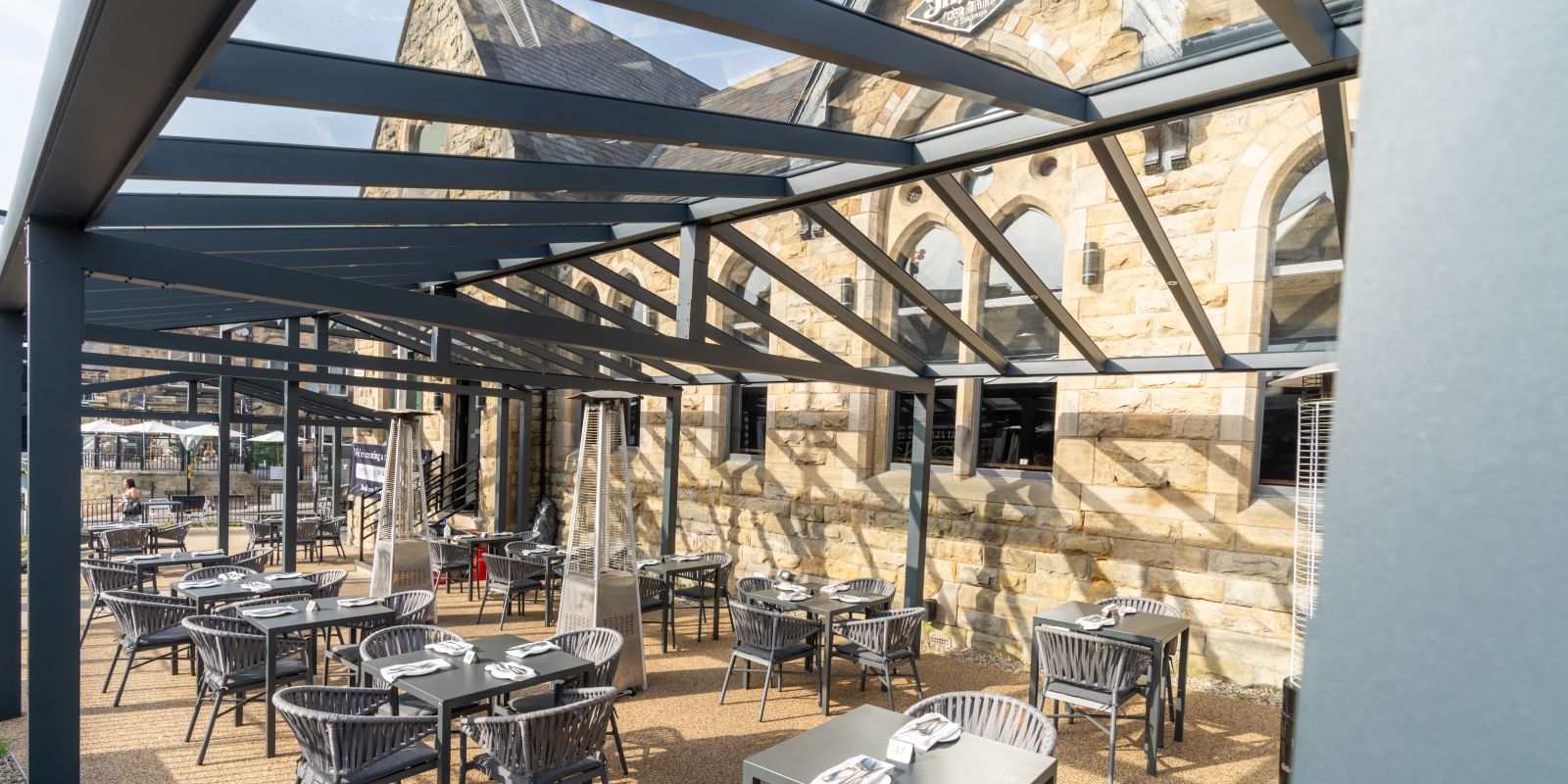 restaurant dining shelter