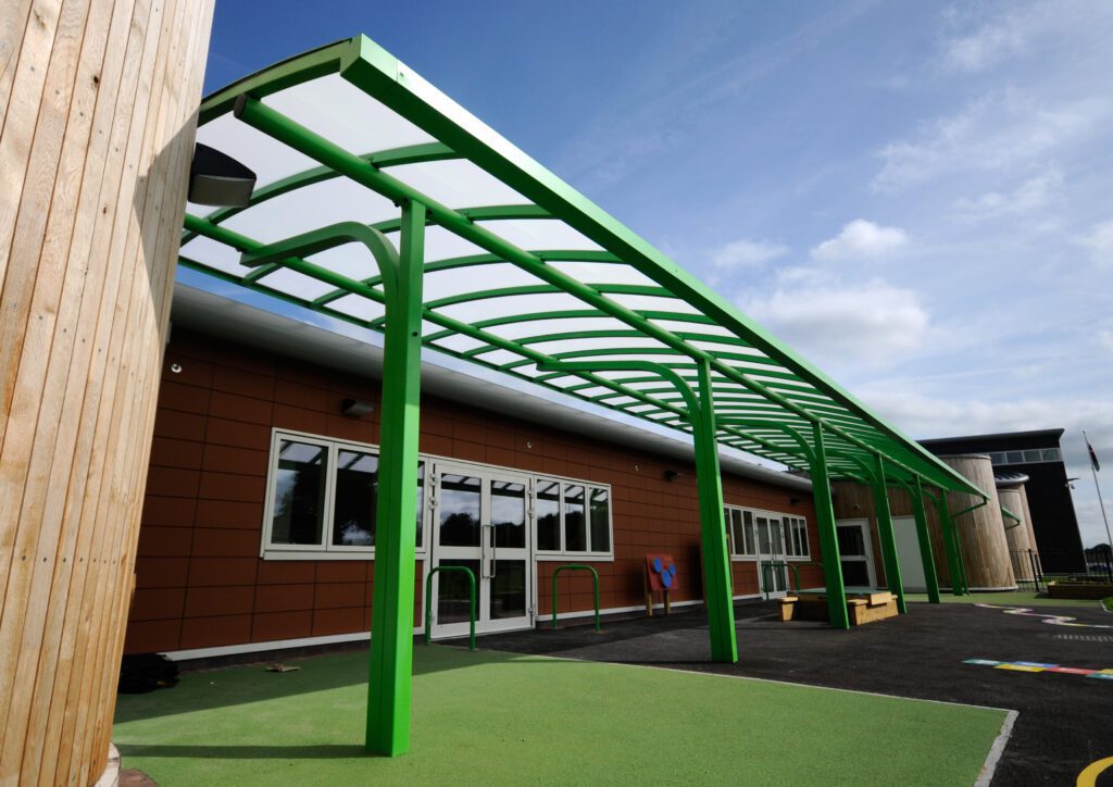 Motiva Cantilever Curved Roof for play for everyone