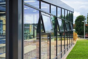 Motiva Expanse (4) Motiva Expanse (4)